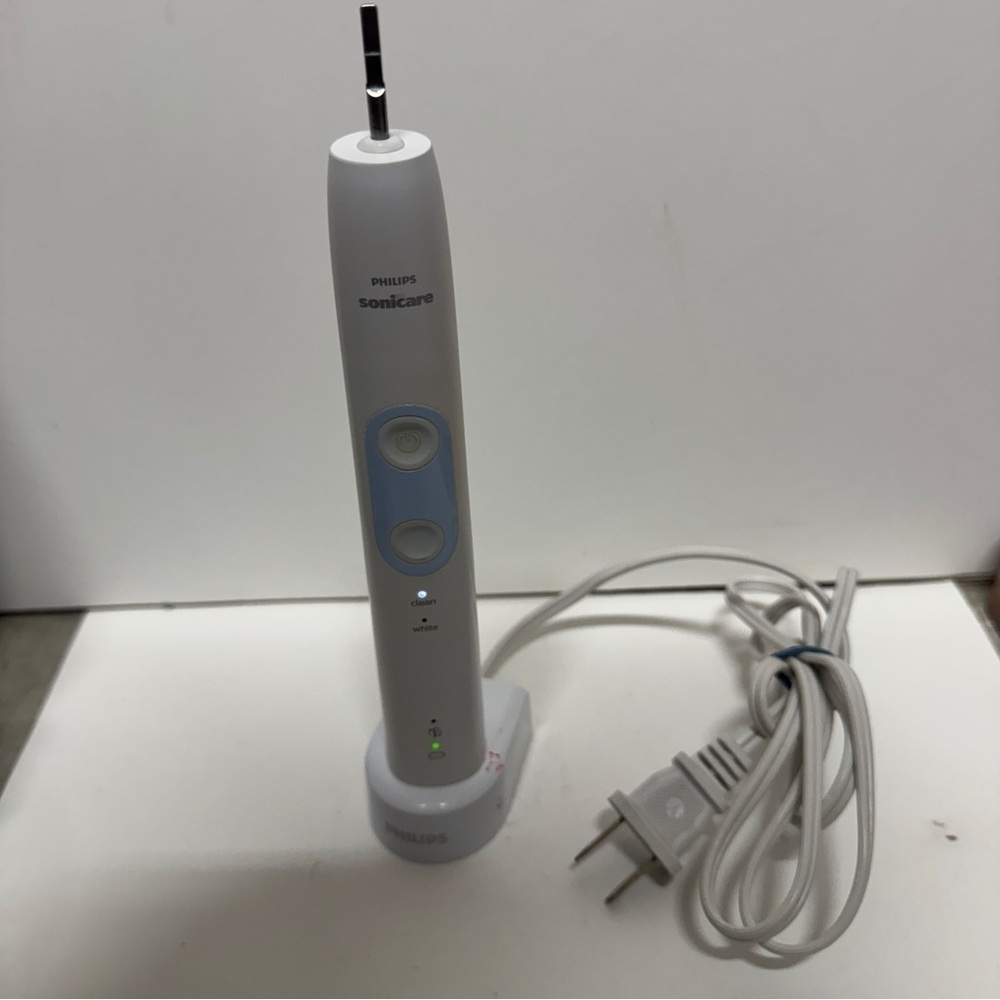 Philips Sonicare HX686Р Electric Toothbrush Handle For Protectiveclean W Charger